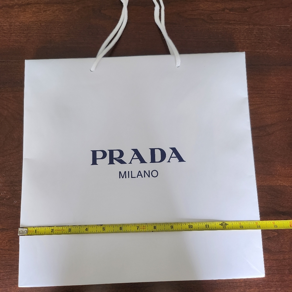 Prada bag - Large - Authentic